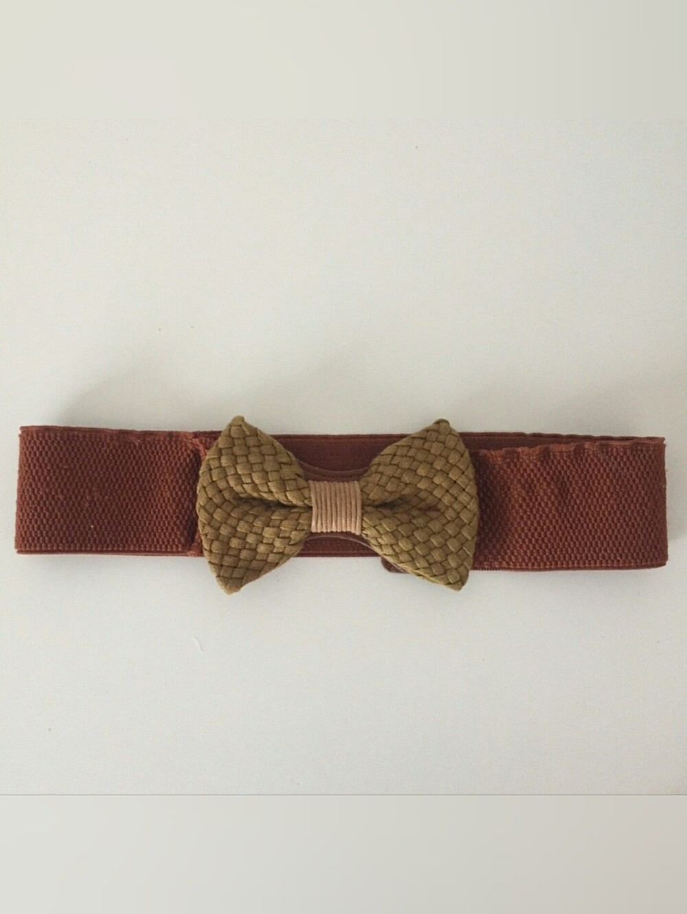 Brown Bow Accent Stretchy Women's Belt with Buttons